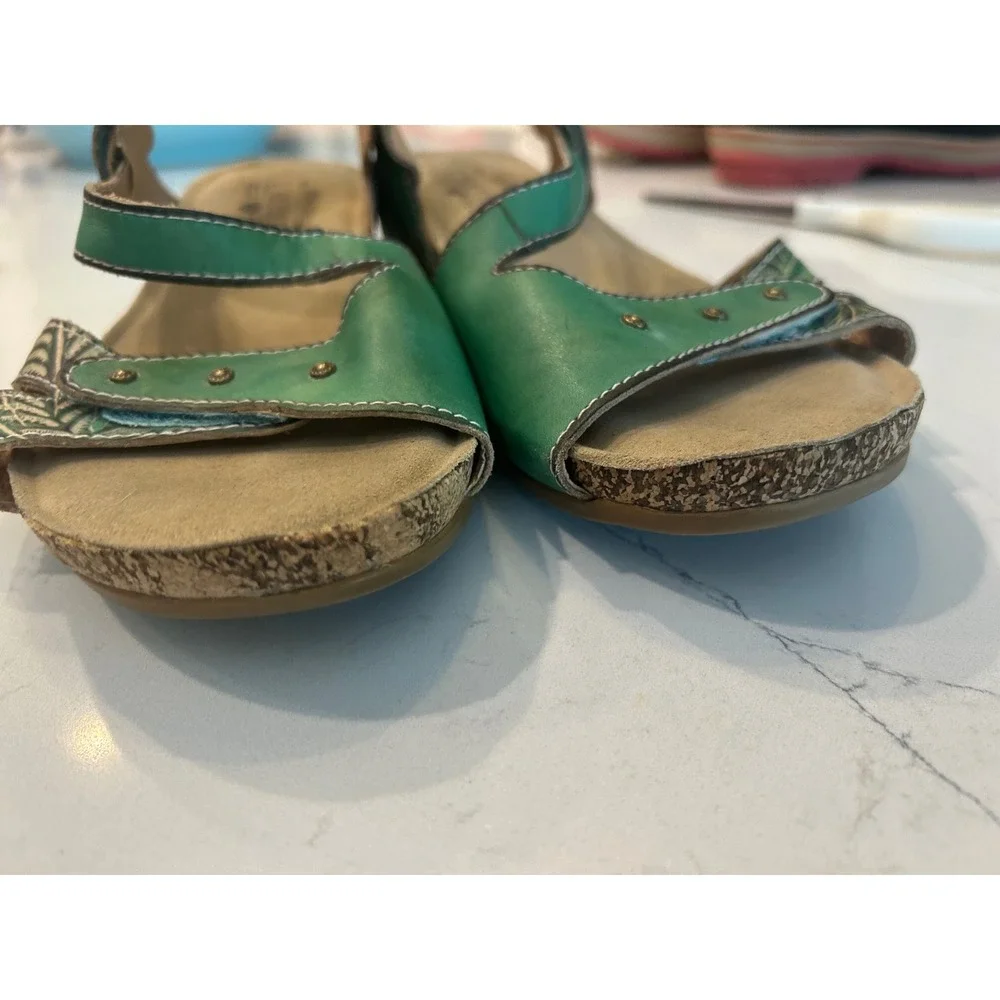L'Artiste Quilana Sandals Green Leather Hand Painted Floral Wedge Boho Shoes 39